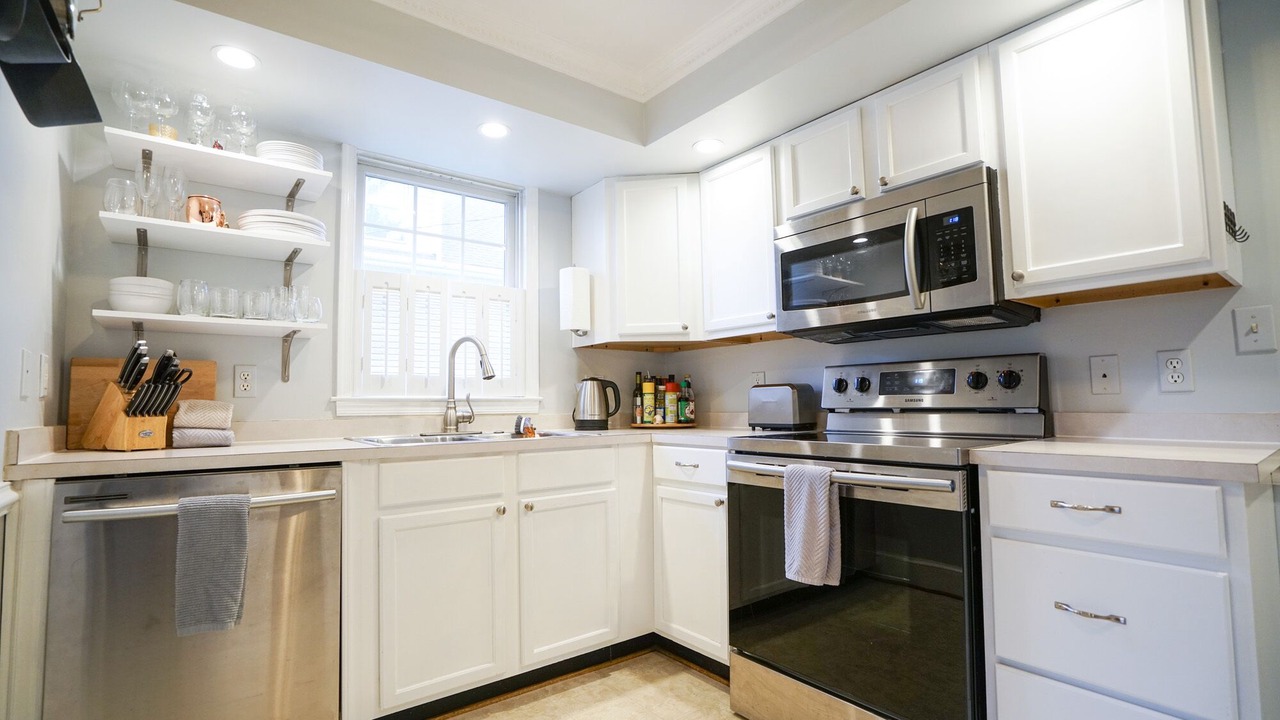 Photo of Kitchen in West Fairfax
