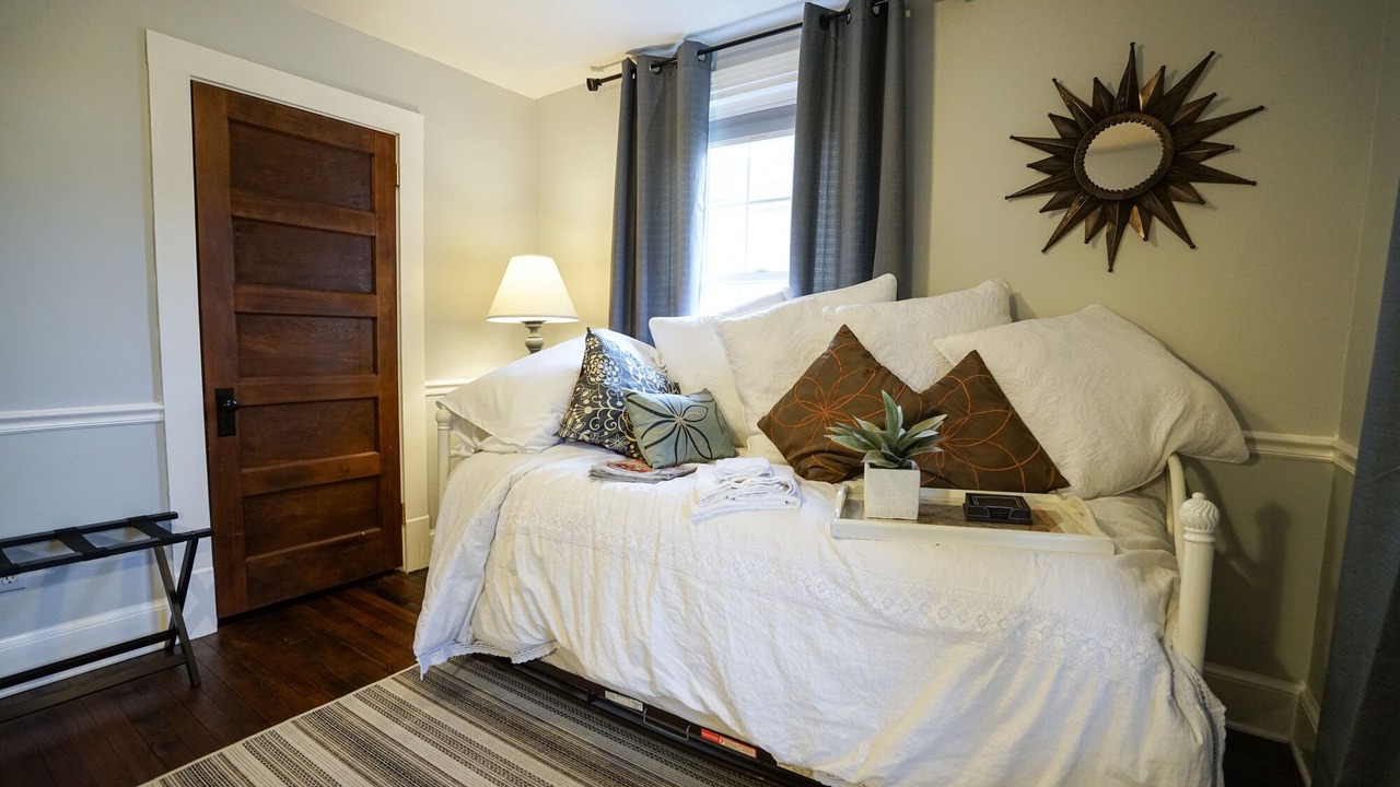 Photo of Bedroom in West Fairfax