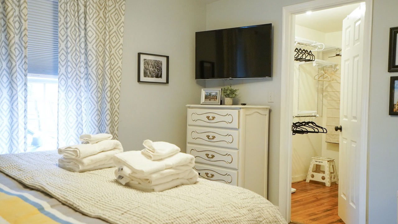 Photo of Bedroom in West Fairfax