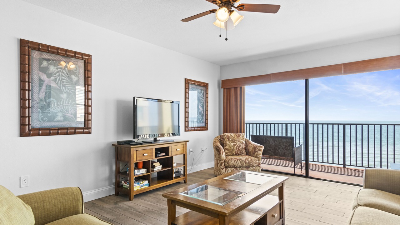 Photo of Livingroom in Madeira Beach