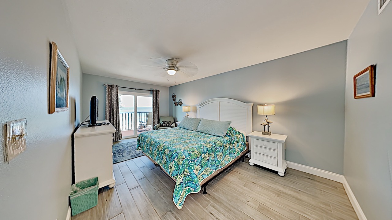 Photo of Bedroom in Madeira Beach