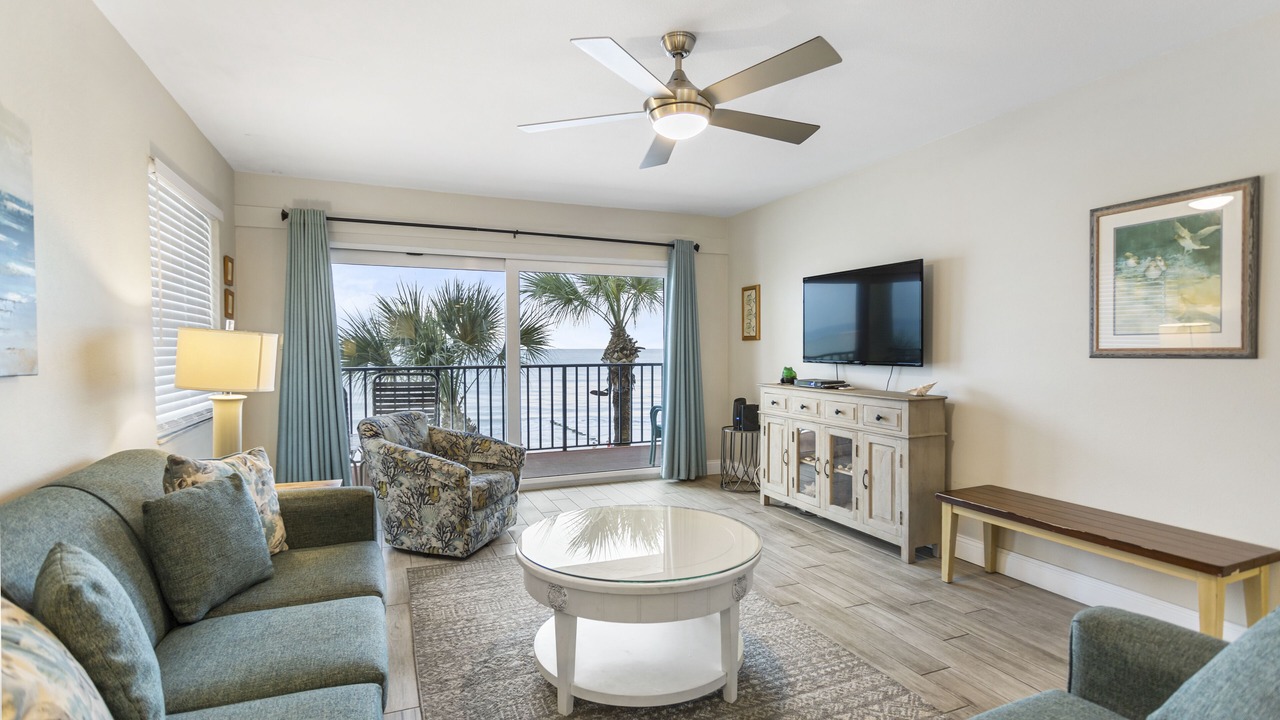 Photo of Livingroom in Madeira Beach