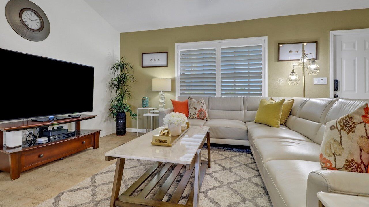 Photo of Livingroom in Trafalgar