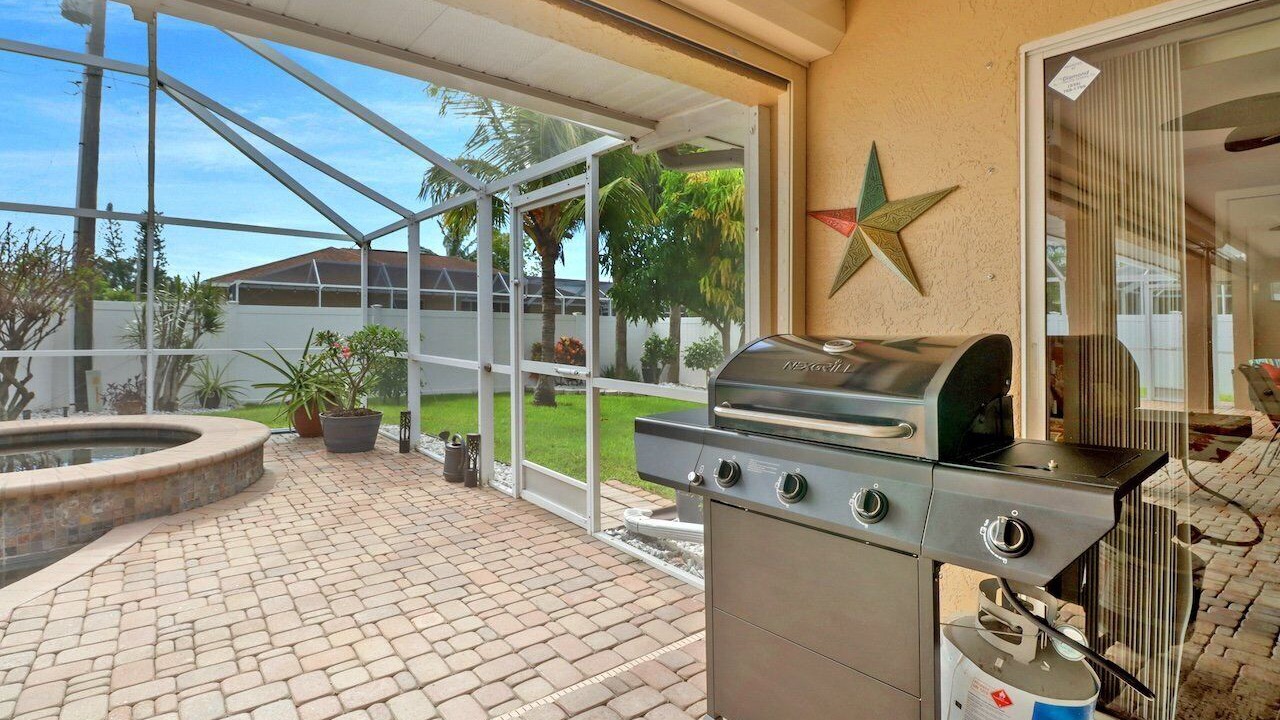 Photo of Patio Balcony in Trafalgar