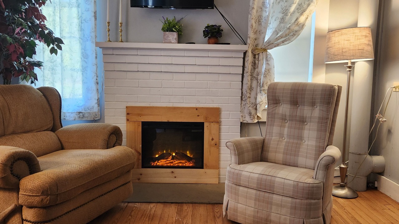 Photo of Livingroom in Dan River