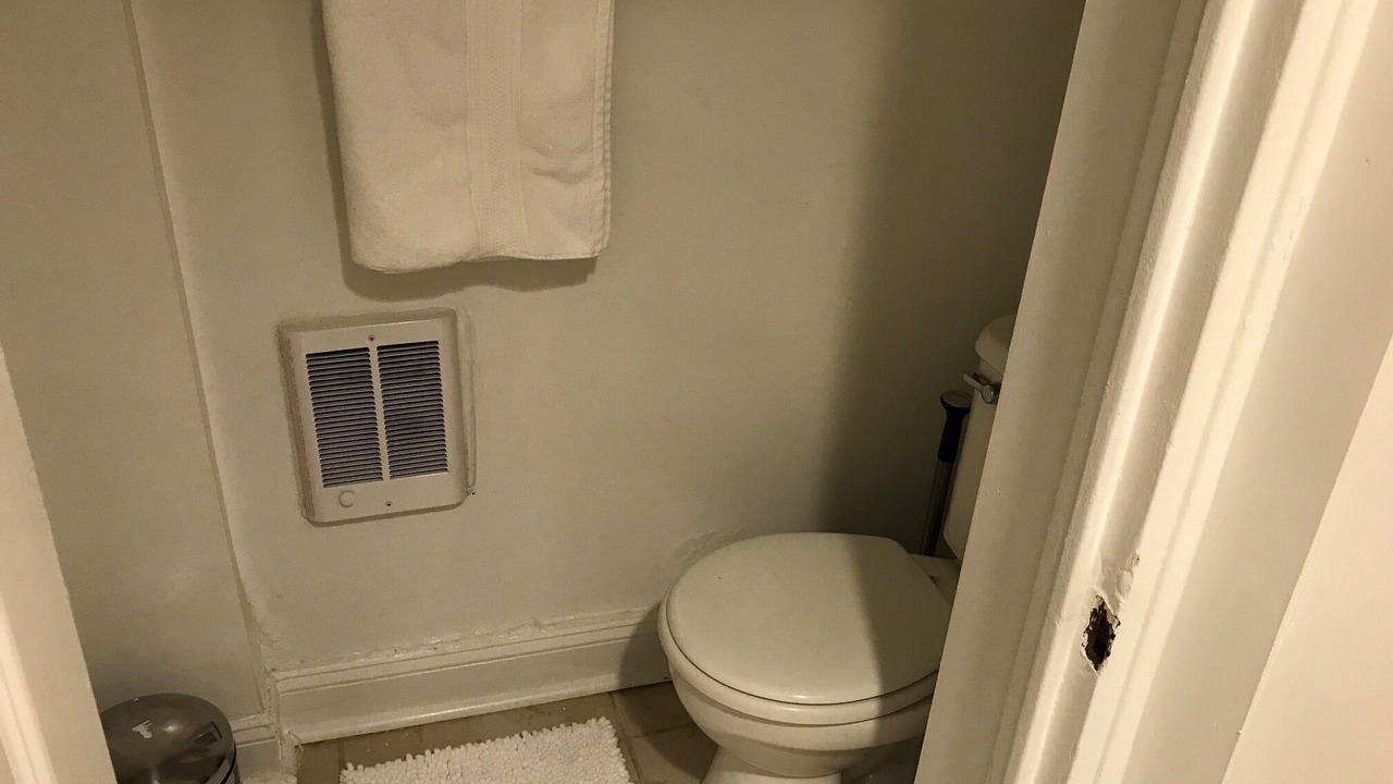 Photo of Bathroom in Cardozo