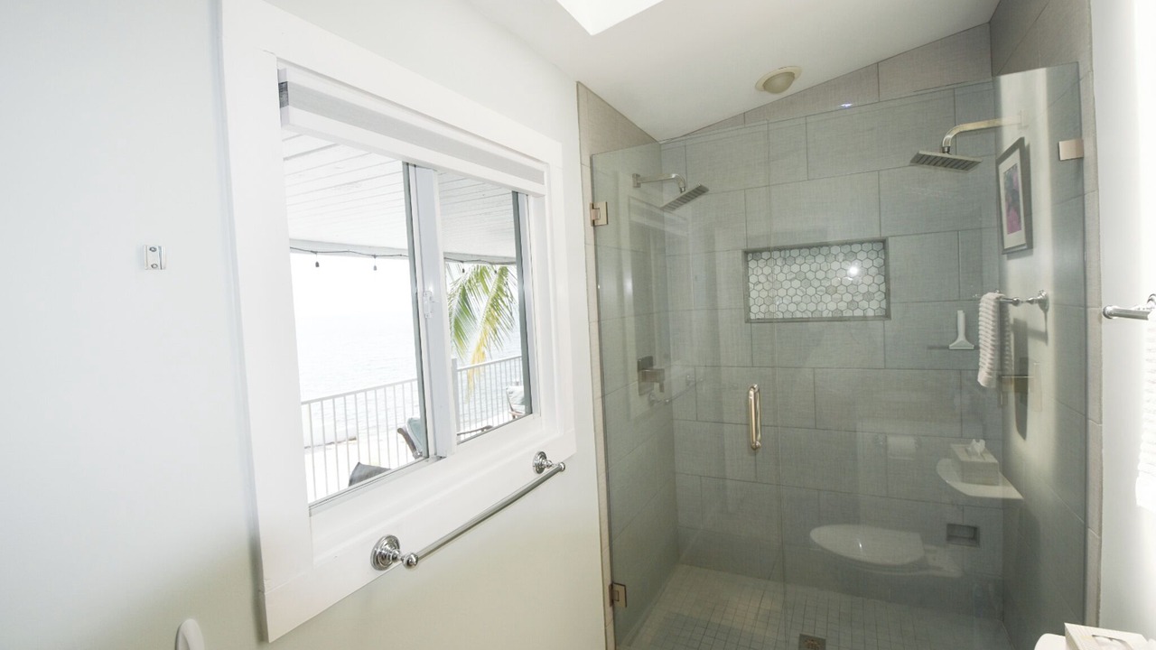 Photo of Bathroom in Marathon