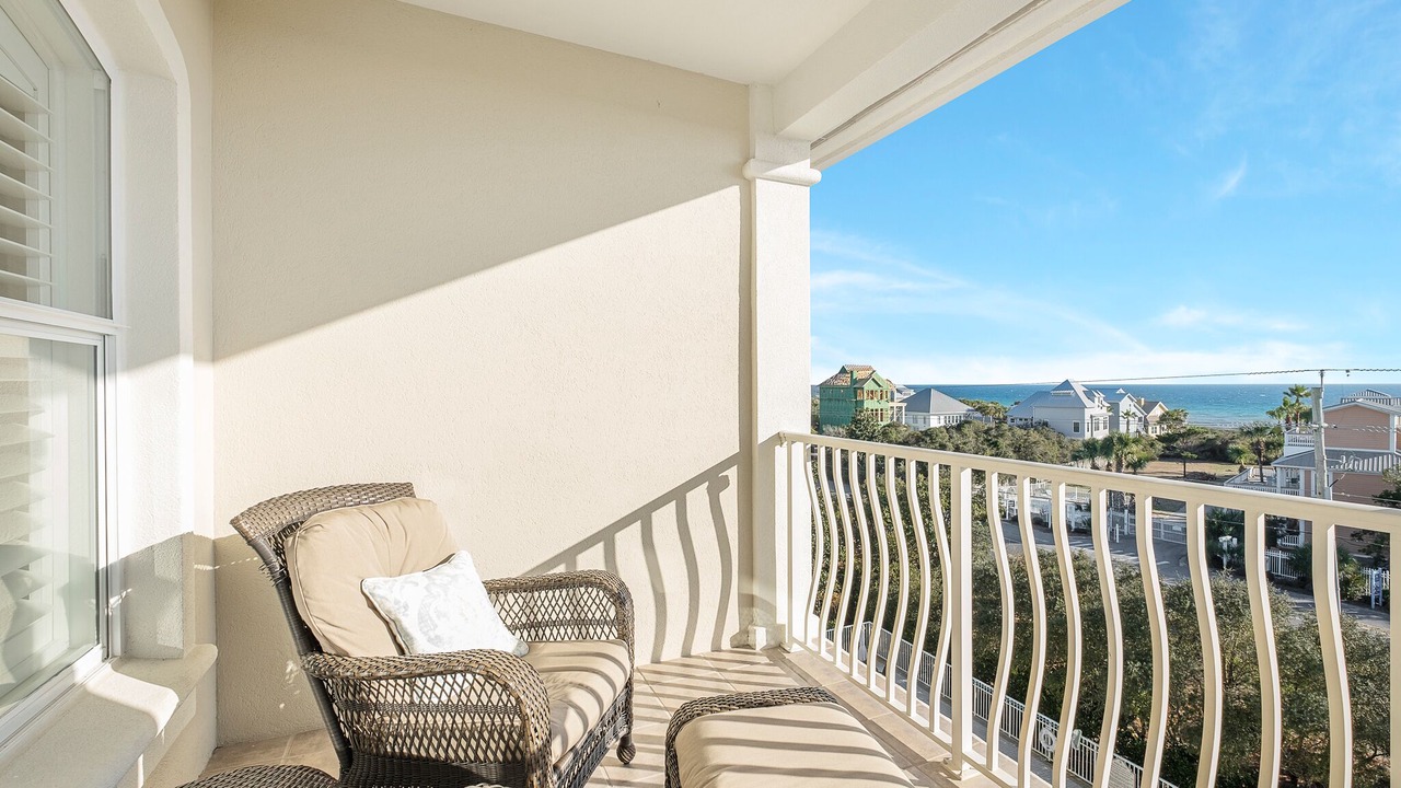 Photo of Patio Balcony in Seagrove Beach
