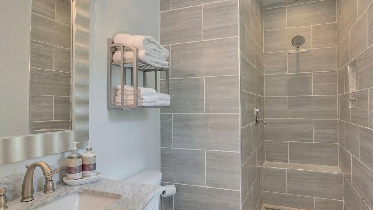 Photo of Bathroom in North Garden