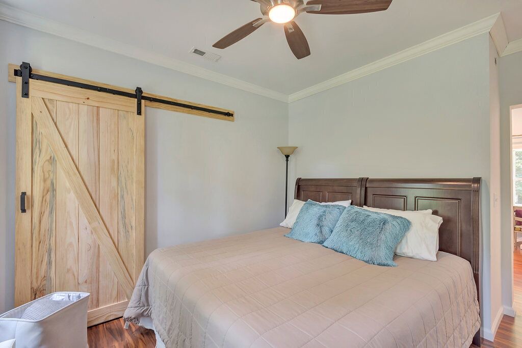 Photo of Bedroom in North Garden