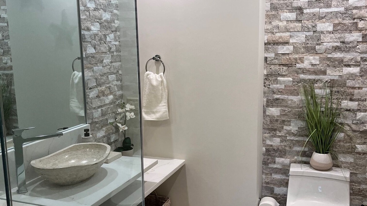 Photo of Bathroom in Douglas