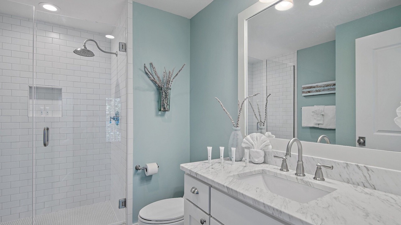 Photo of Bathroom in Gulf District