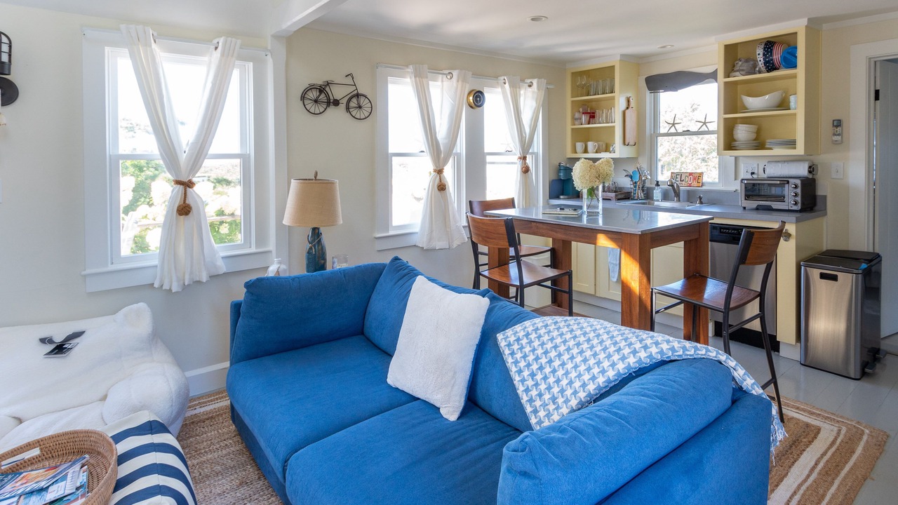 Photo of Livingroom in Madaket