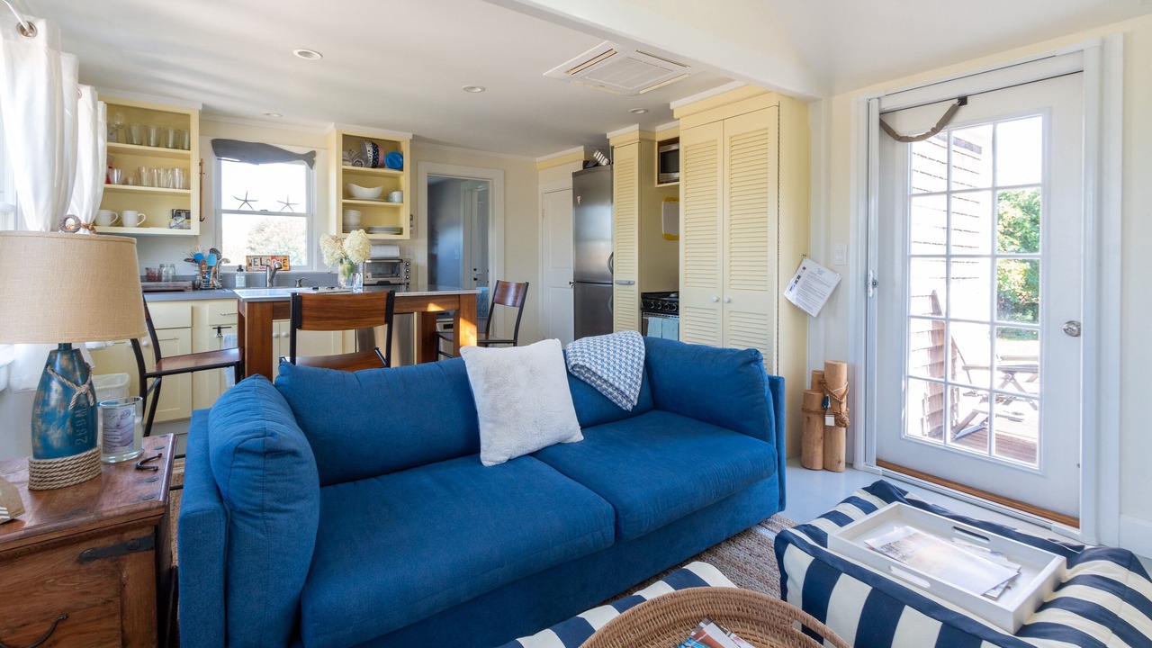 Photo of Livingroom in Madaket