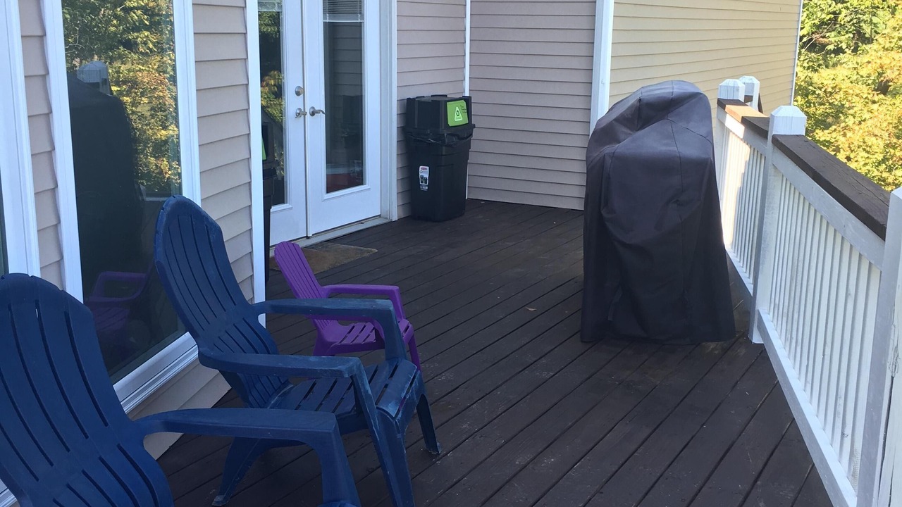 Photo of Patio Balcony in Falls of Rough