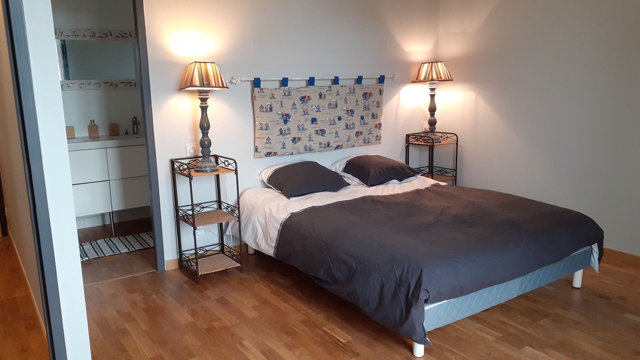 Photo of Bedroom in Lancieux