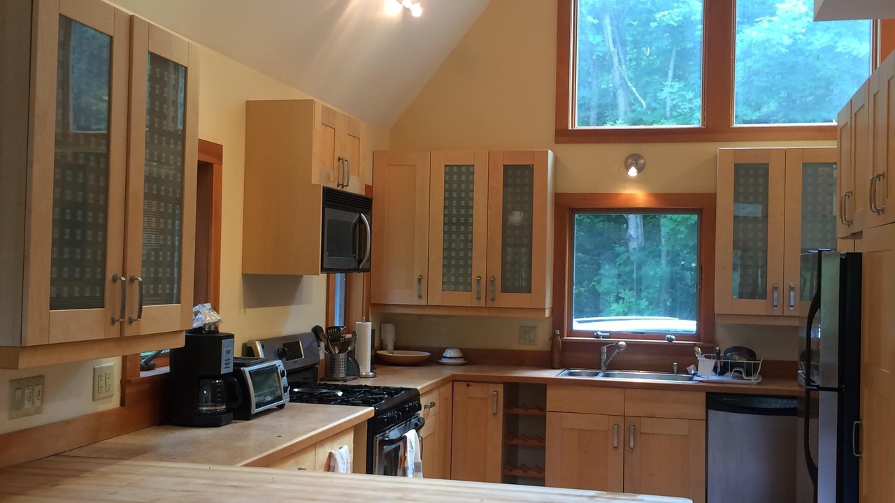 Photo of Bedroom in Lee