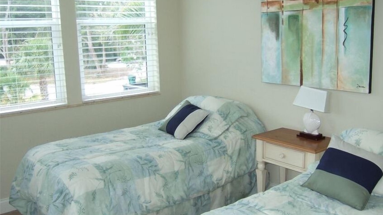 Photo of Bedroom in Holmes Beach