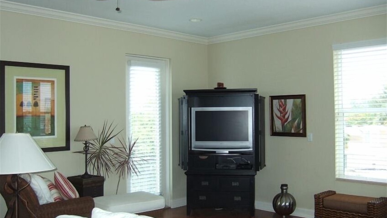 Photo of Livingroom in Holmes Beach
