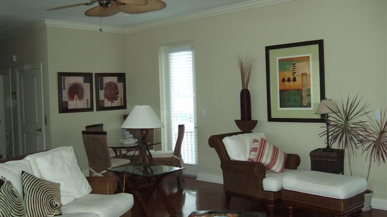Photo of Livingroom in Holmes Beach