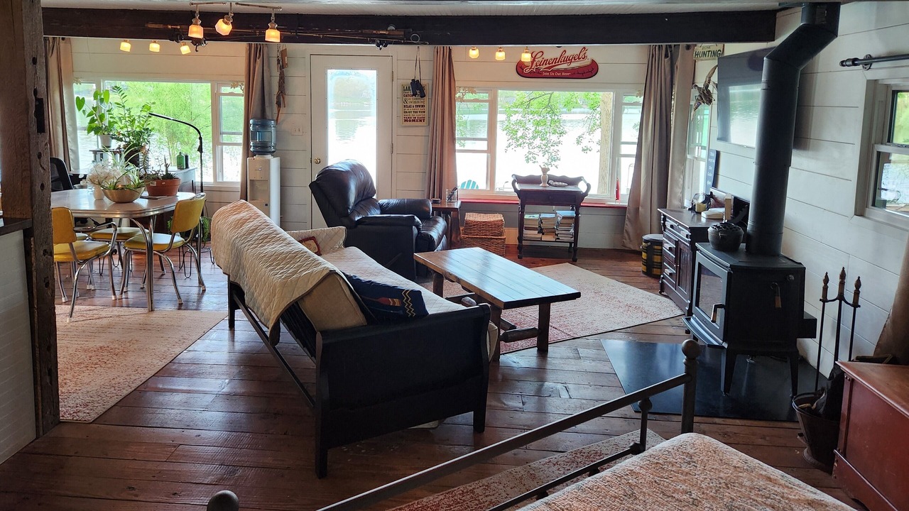 Photo of Livingroom in Syracuse