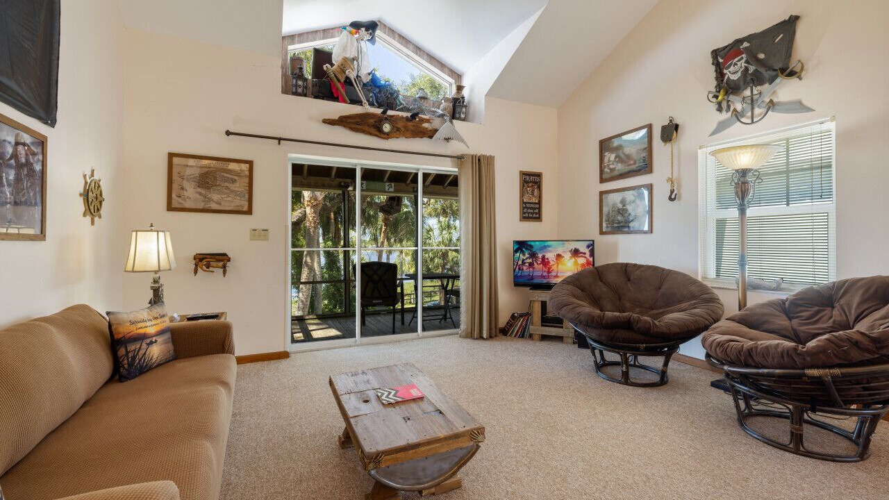Photo of Livingroom in Cedar Key