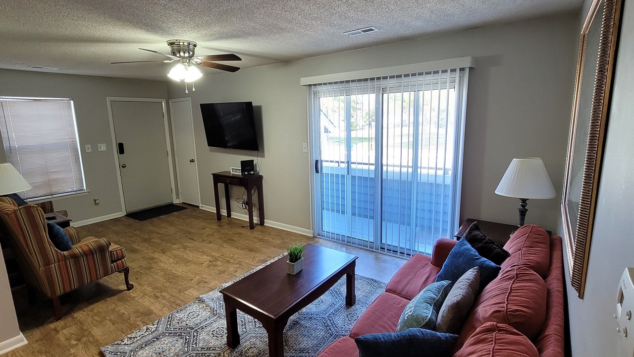 Photo of Livingroom in Kiln Creek