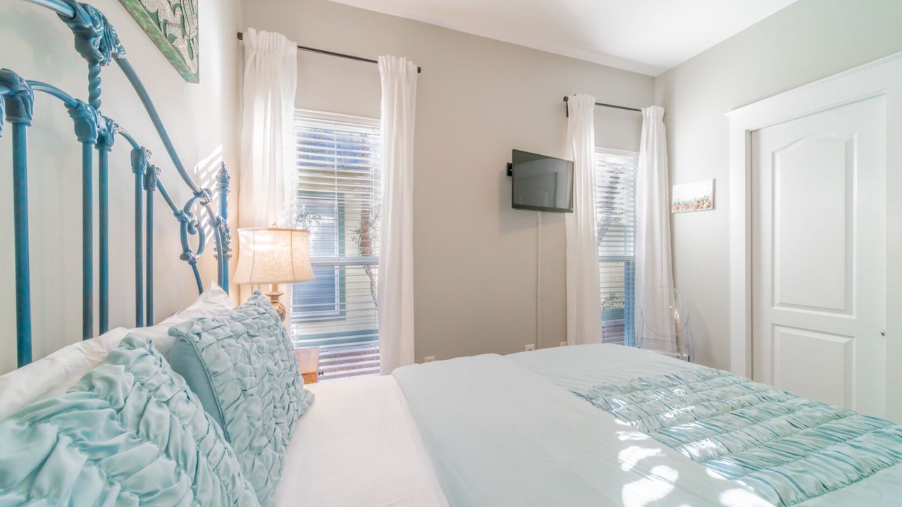 Photo of Bedroom in Seacrest