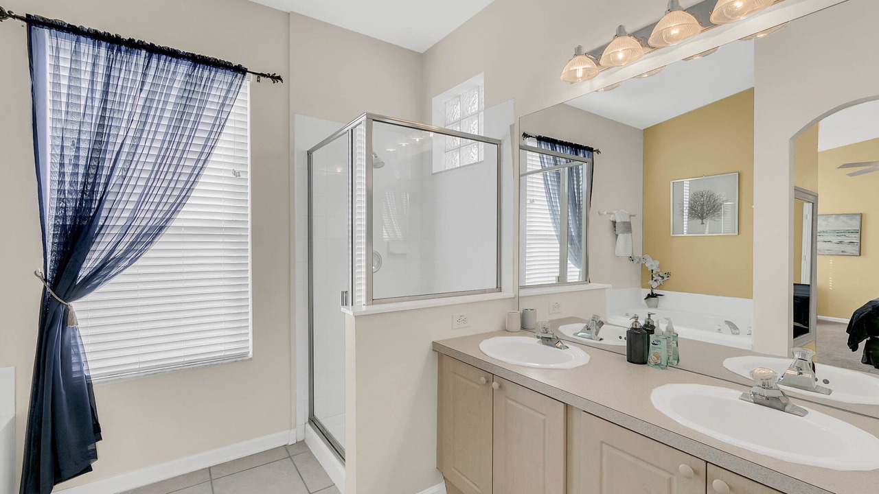 Photo of Bathroom in Windsor Palms