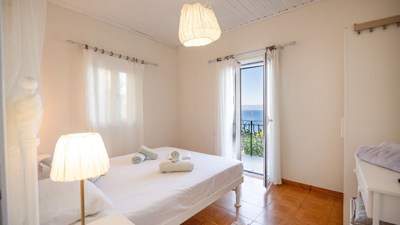 Photo of Bedroom in Koutsi