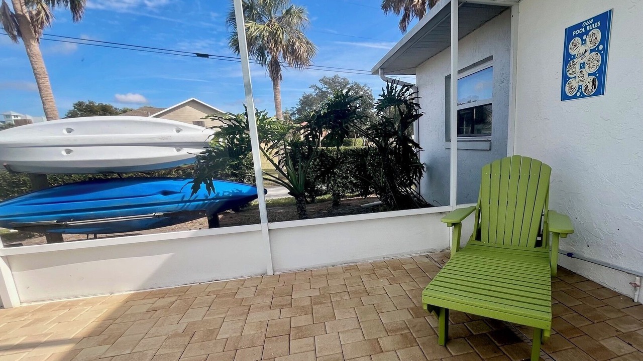 Photo of Patio Balcony in Crystal Shores