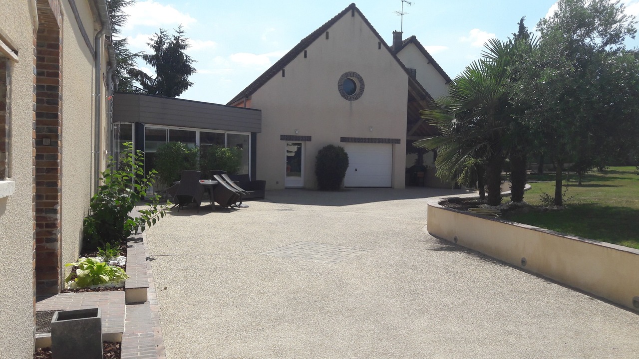 Photo of Patio Balcony in Fontaine-la-Gaillarde