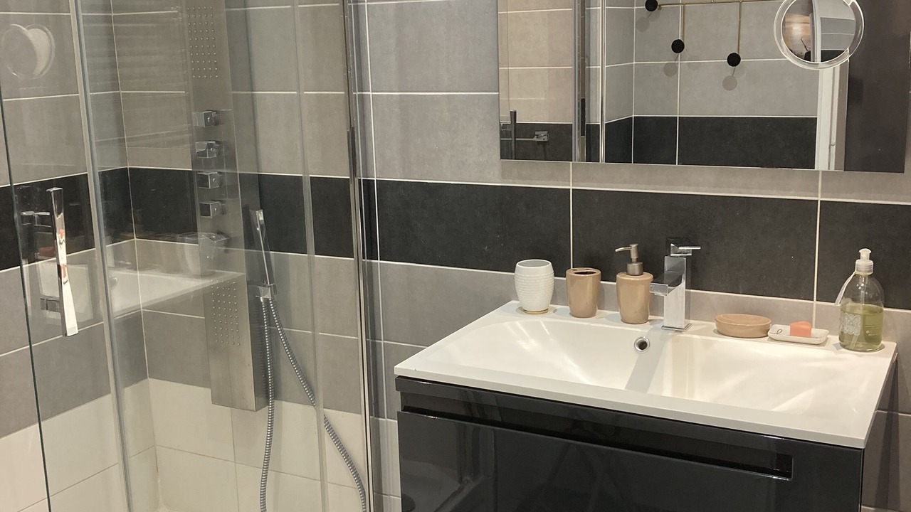 Photo of Bathroom in Cassis