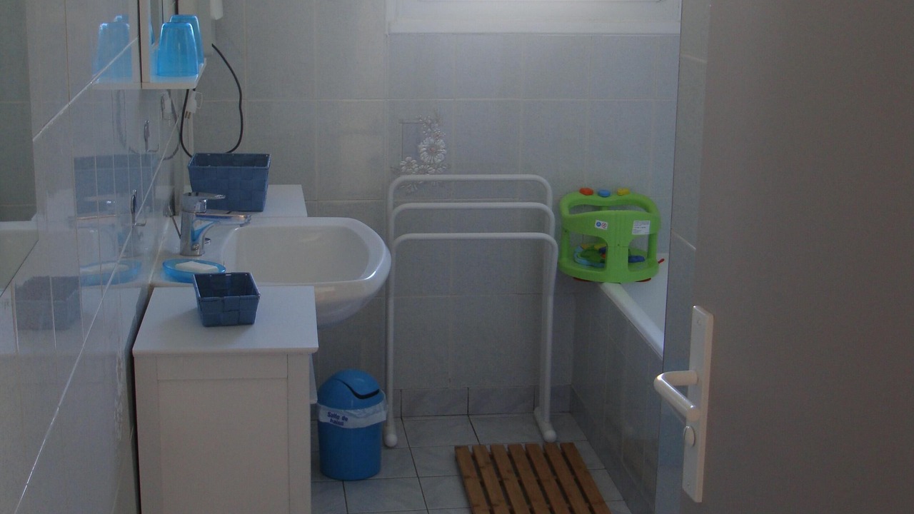 Photo of Bathroom in Saint-Ideuc