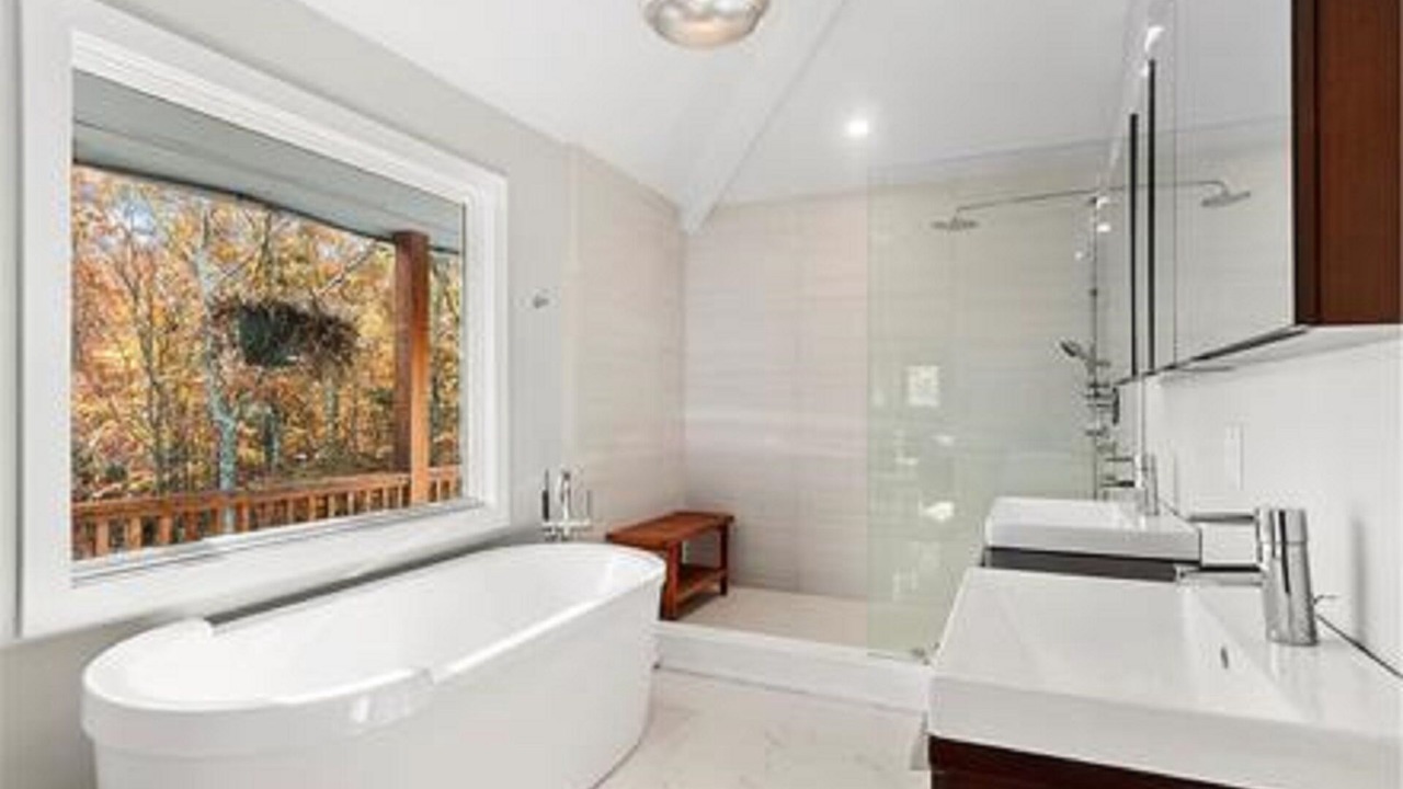 Photo of Bathroom in Water Mill