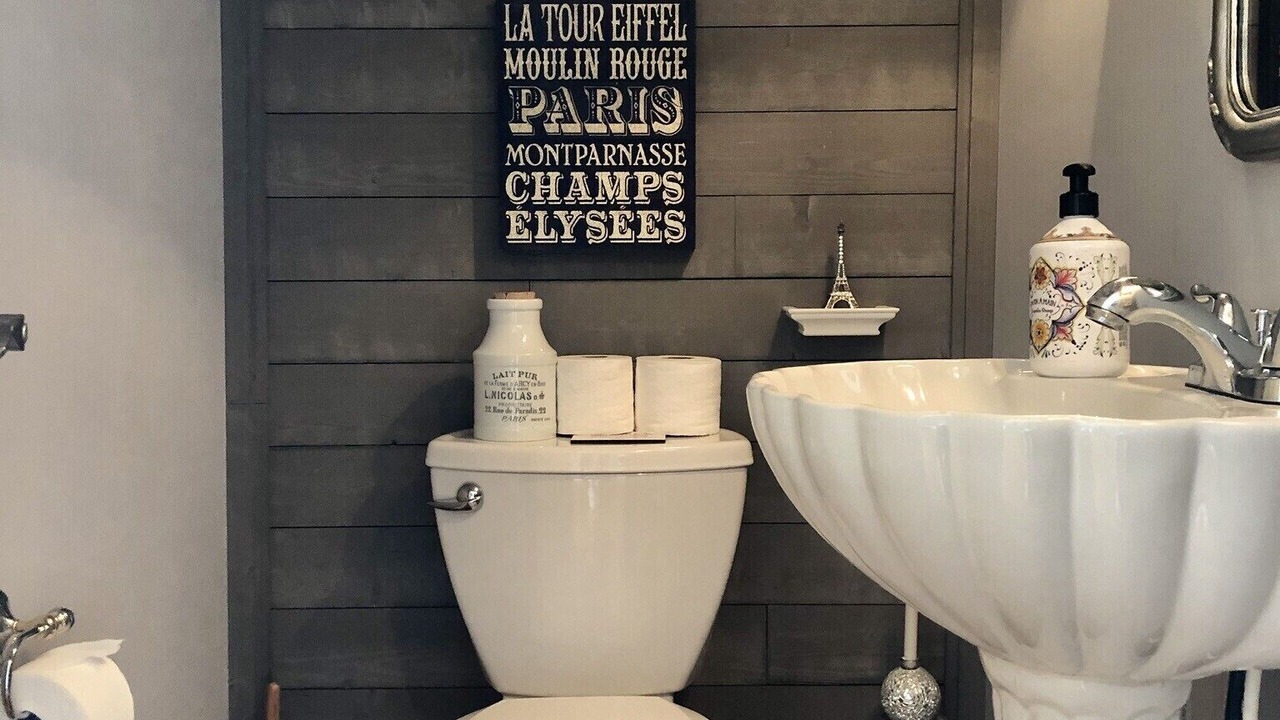 Photo of Bathroom in Surry