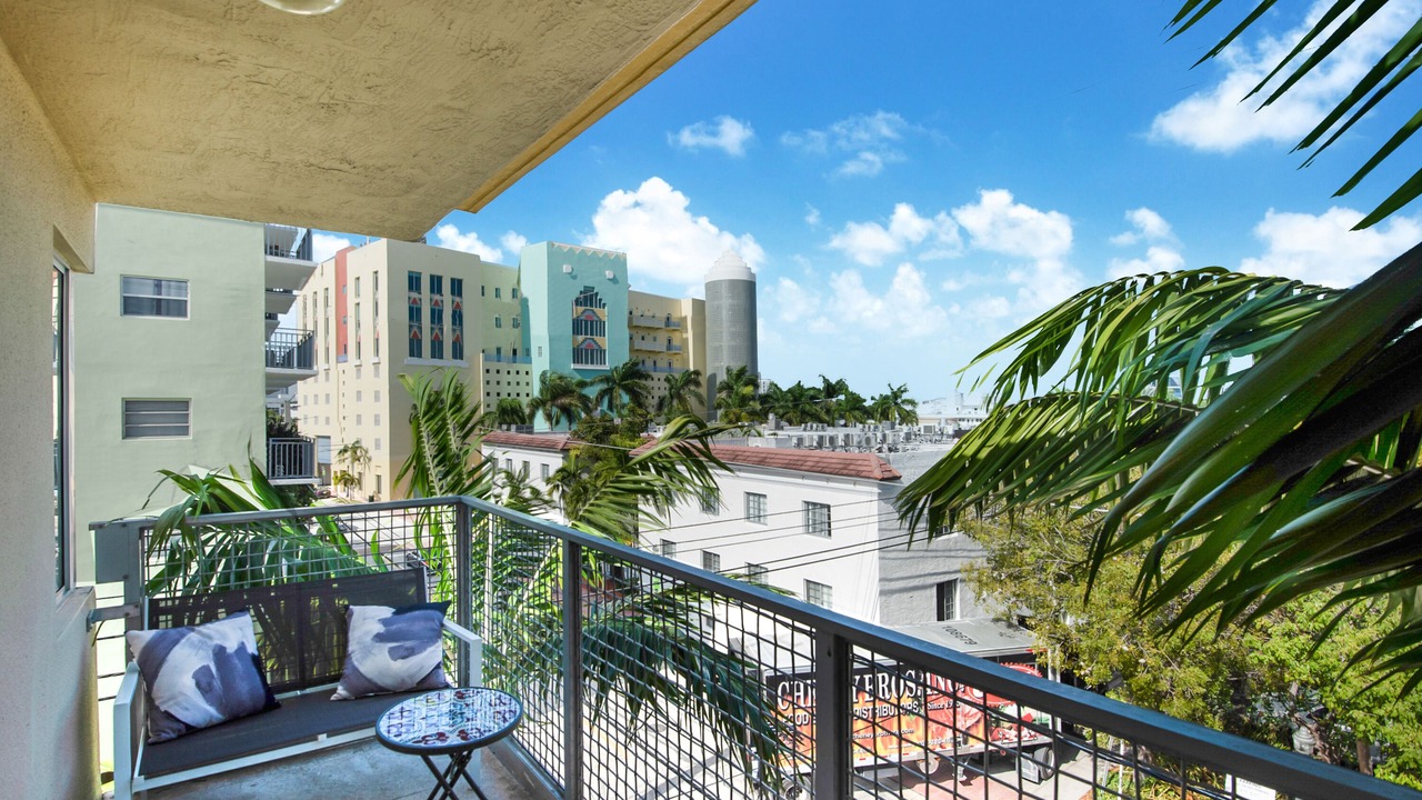 Photo of Patio Balcony in South Pointe