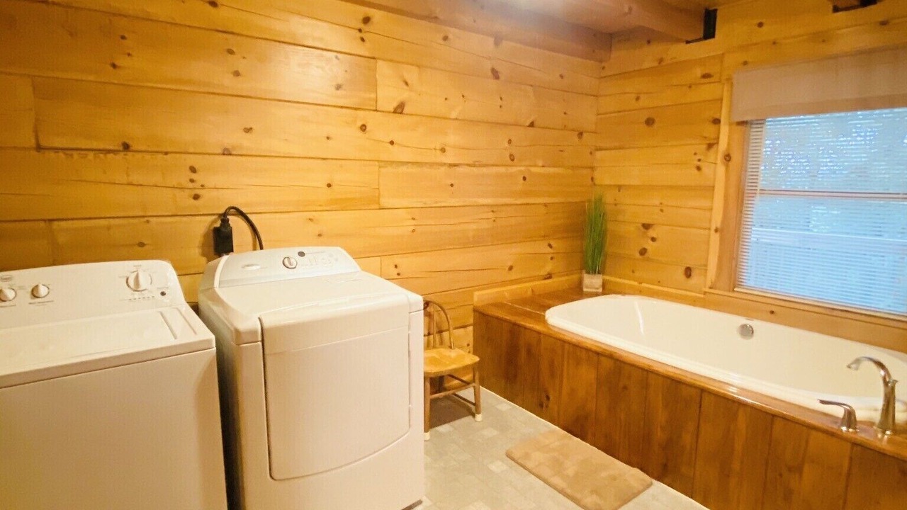 Photo of Bathroom in Luray