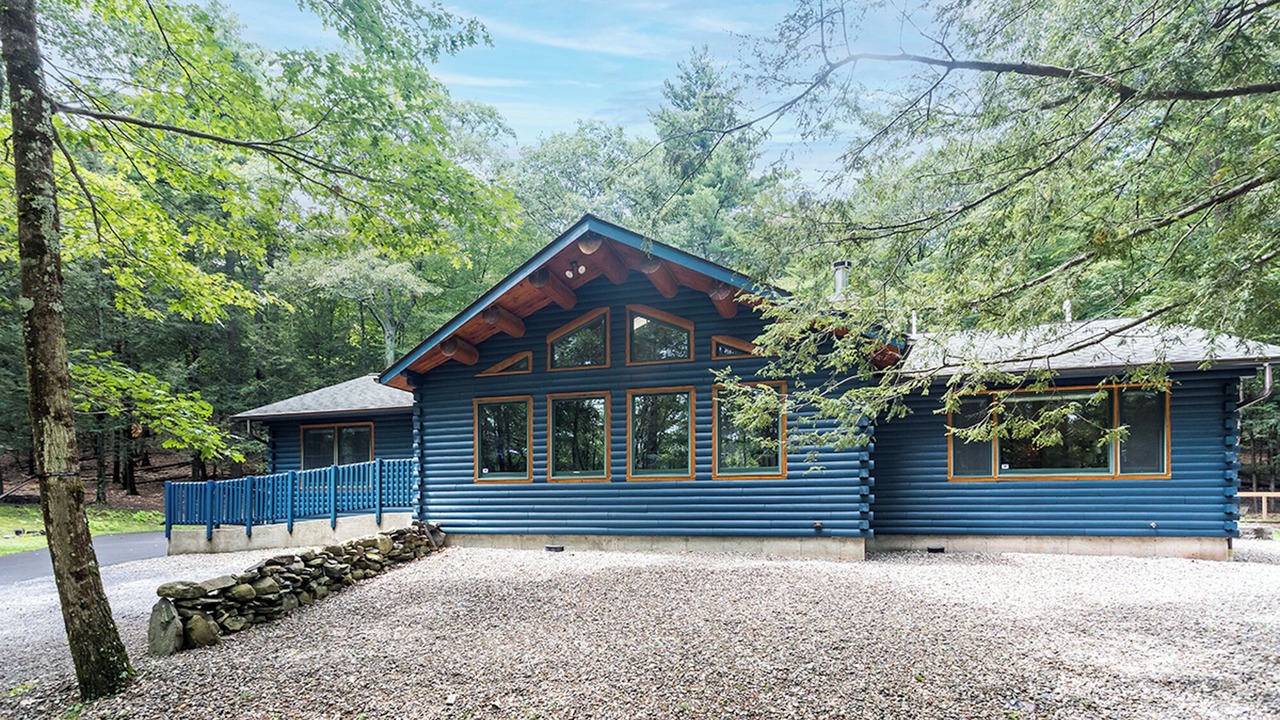 Photo of Outdoor in Woodstock