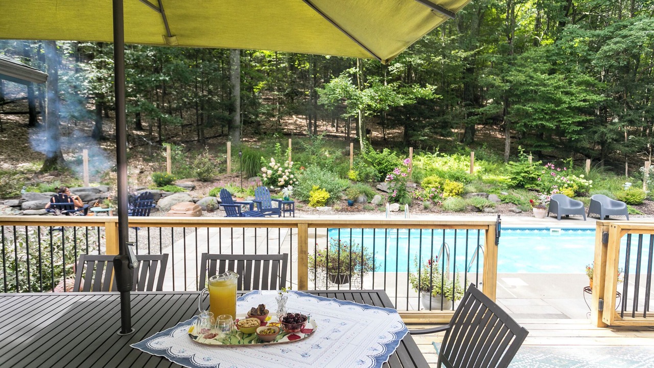 Photo of Outdoor in Woodstock
