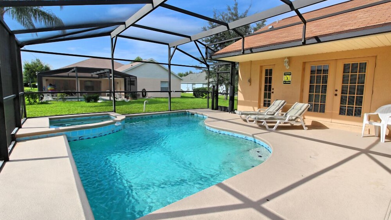 Photo of Outdoor in Orange Tree