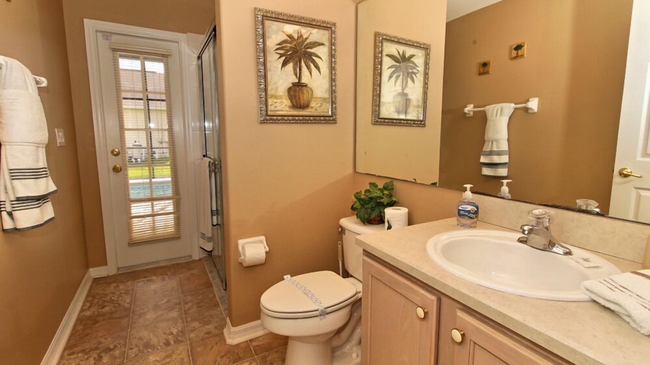 Photo of Outdoor in Orange Tree