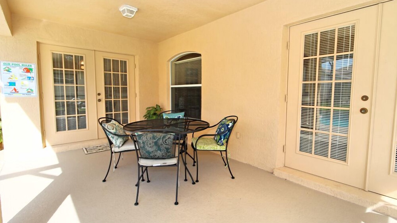 Photo of Outdoor in Orange Tree