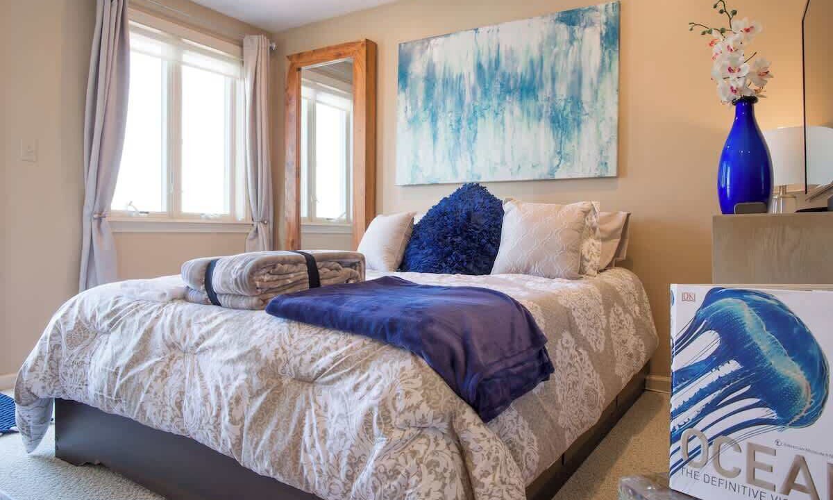 Photo of Bedroom in Newburyport