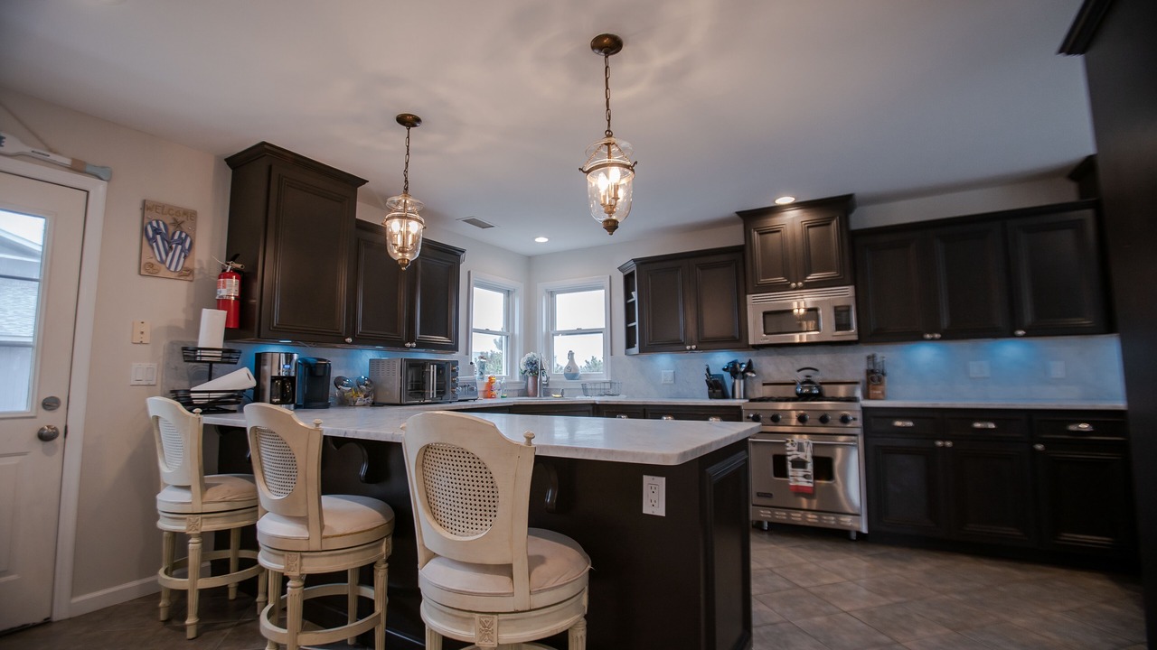Photo of Kitchen in West Hampton Dunes