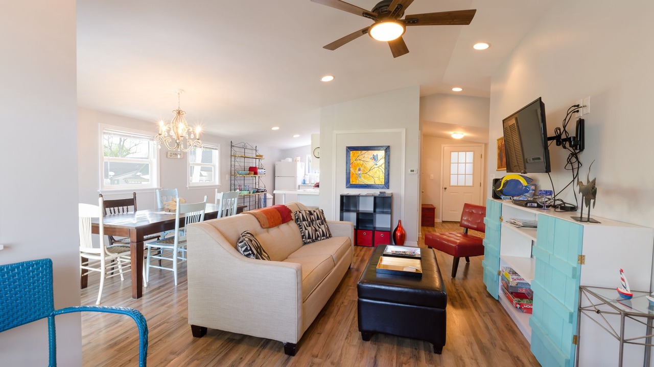 Photo of Livingroom in Colonial Beach