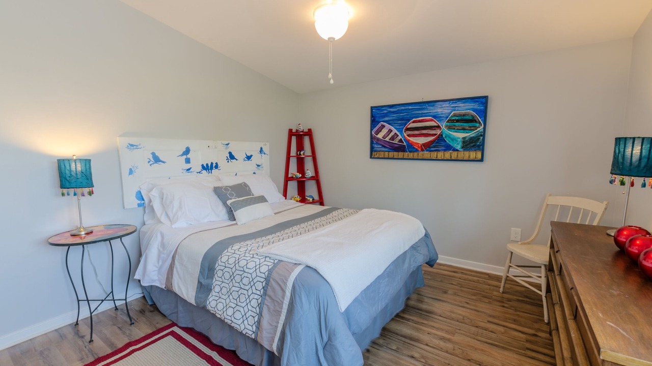Photo of Bedroom in Colonial Beach