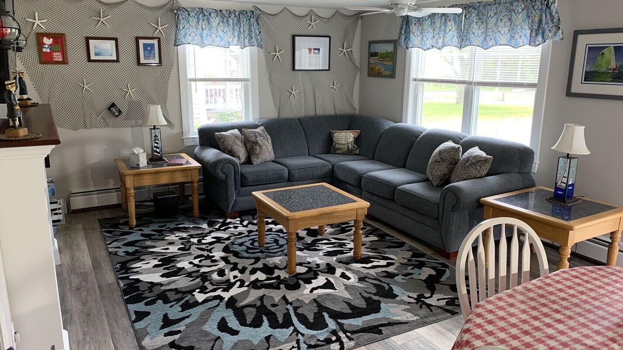 Photo of Livingroom in Hyannis