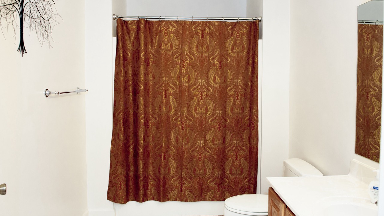 Photo of Bathroom in McGaheysville