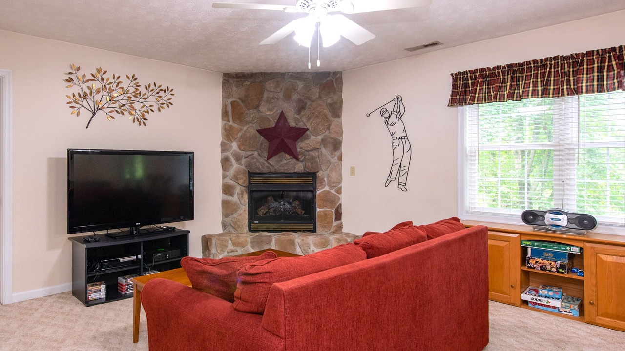 Photo of Bedroom in McGaheysville